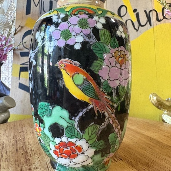 Antique Japanese Famille Noir Black Enamel Porcelain Vase Birds and flowers - Picture 8 of 12